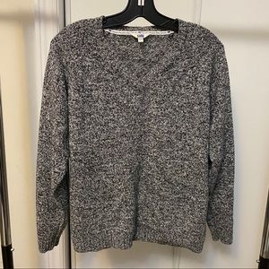 Salt and pepper knit v-neck sweater